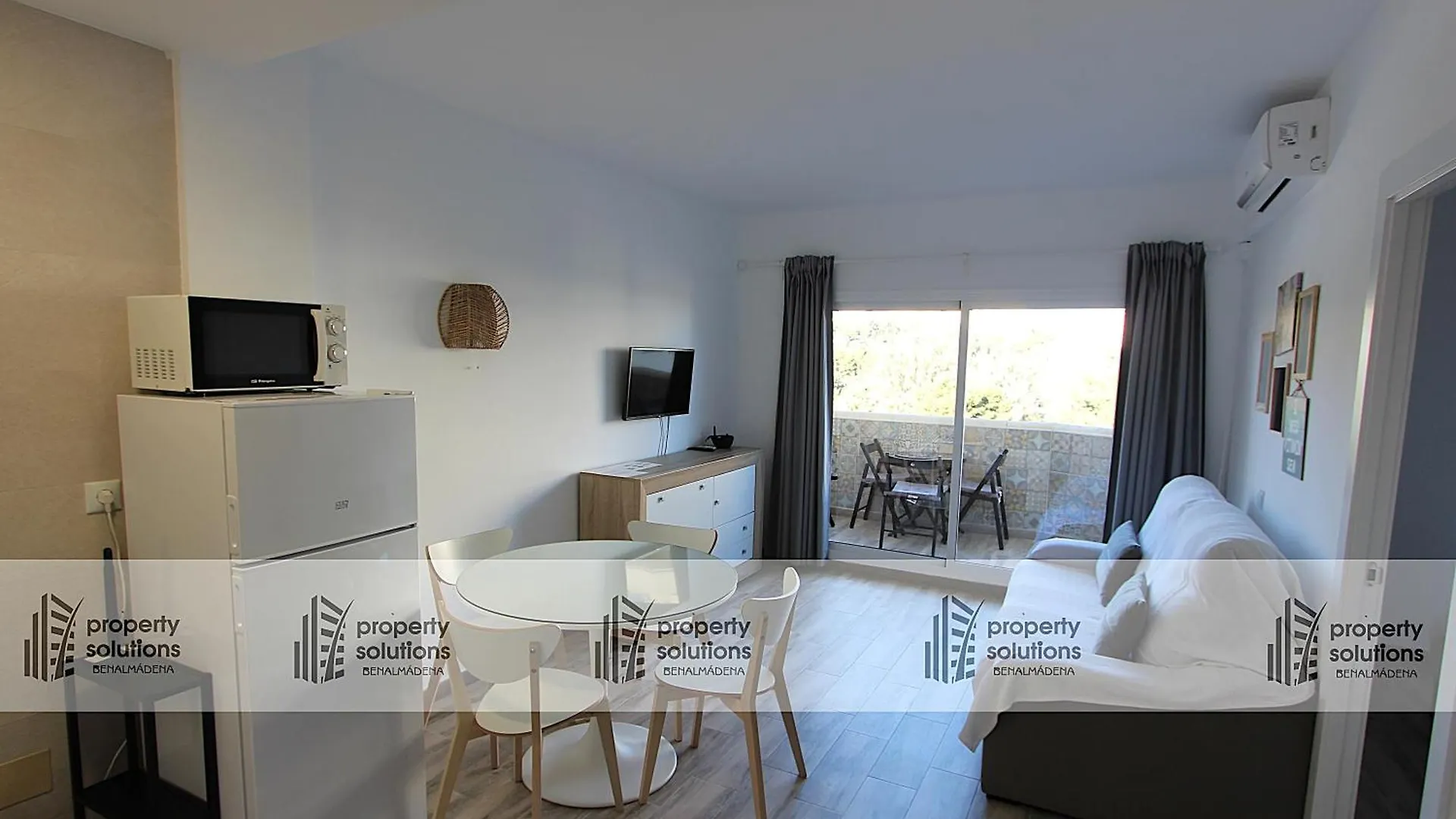 812 Benalbeach. 1ºlinea De Playa. Vistas A La Piscina Y La Montana. Benalmádena 0*,  España