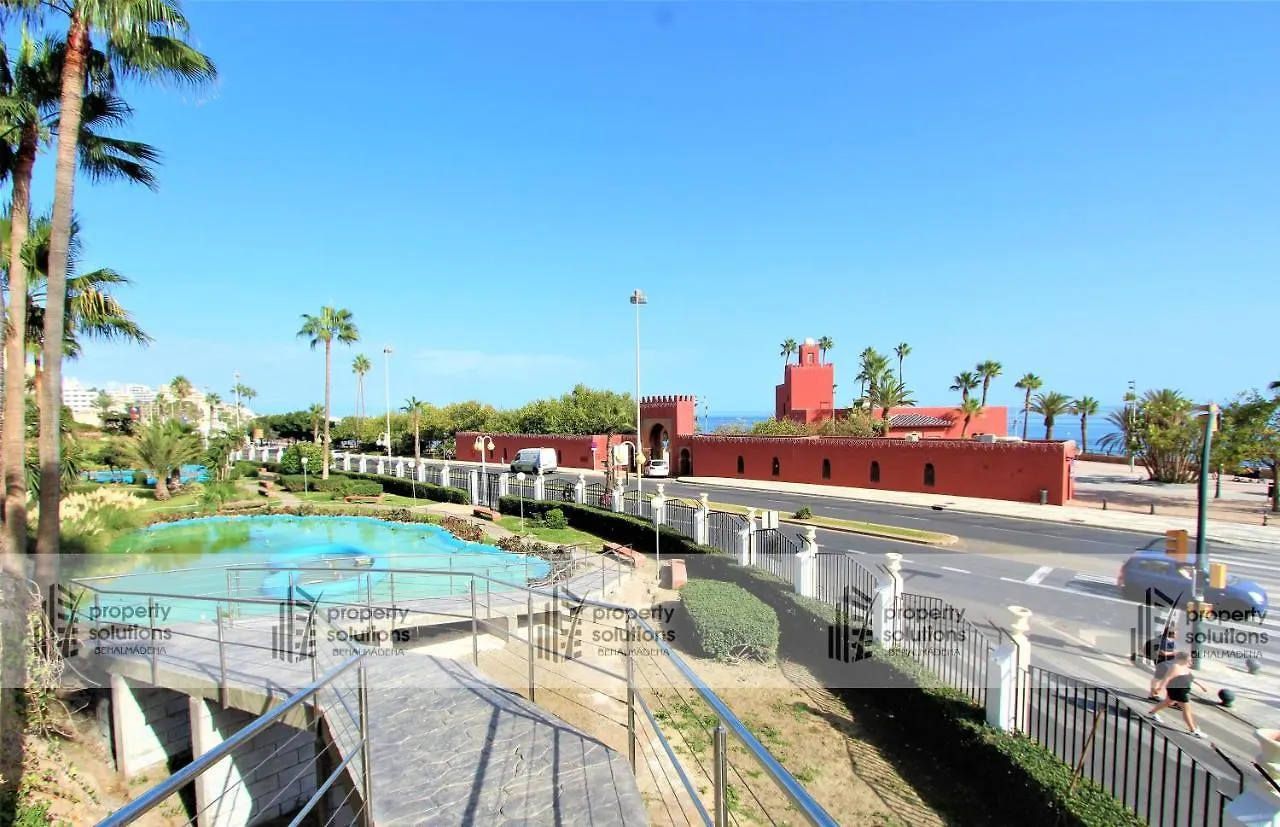 812 Benalbeach. 1ºlinea De Playa. Vistas A La Piscina Y La Montana. ベナルマデナ 0*,  スペイン