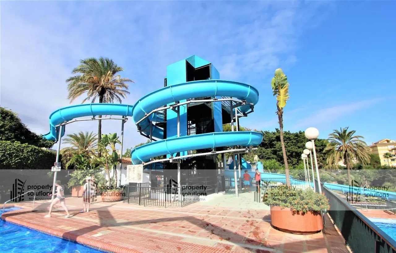 812 Benalbeach. 1ºlinea De Playa. Vistas A La Piscina Y La Montana. ベナルマデナ 0*,  スペイン