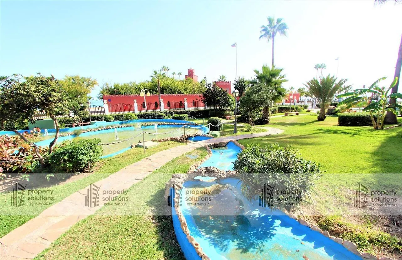 812 Benalbeach. 1ºlinea De Playa. Vistas A La Piscina Y La Montana. ベナルマデナ 0*,  スペイン